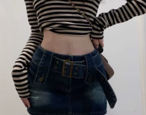 蜜桃睡不着长袖紧身T恤2022夏季条纹显瘦...