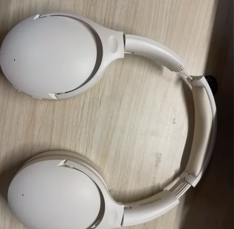 唐麦头戴式耳机 一边断了 能正常使用 二手...