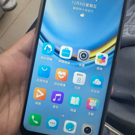 荣耀畅玩20（4g）4+64g，纯原无拆修...