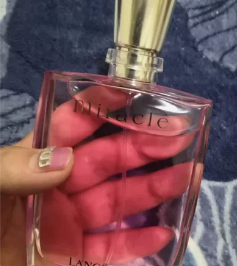 兰蔻奇迹香水100ml，便宜又好用，香味是...