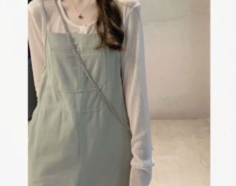 法式温柔初恋设计感小众气质超仙炸街吊带连衣...