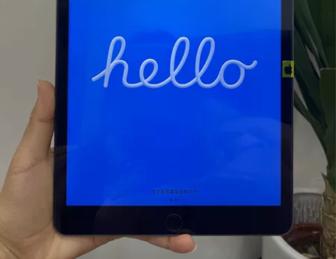 出iPad 2019 7代WIFI版平板电...