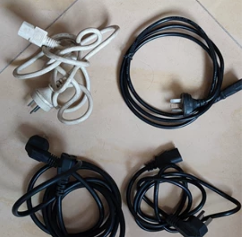 电脑电源线 2条1.5，一条1.8，一条2...