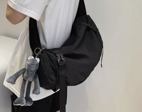 ins日系机能工装包男斜挎包潮牌大容量单肩...