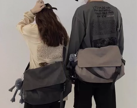 男女同款帆布包女斜挎包大容量日系复古学生挎...