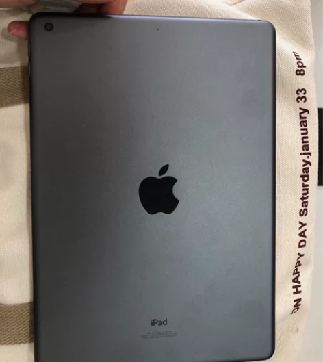 本人一手便宜出2020款ipad第8代10...