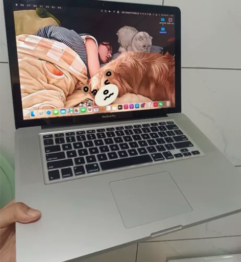 出闲置苹果笔记本电脑Macbook Pro...