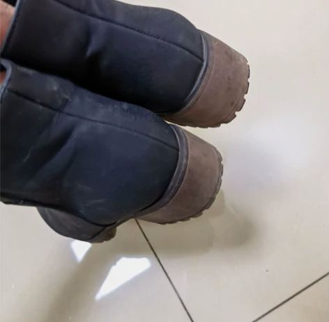 黑色女鞋，薄绒款36 感兴趣的话点“我想要...
