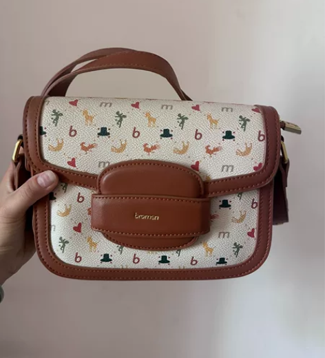 不莱枚 包 得物购买 一次没背过 brom...