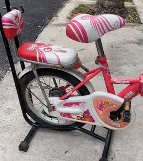 处理凤凰自行车，适合2岁到8岁，有平衡轮 ...