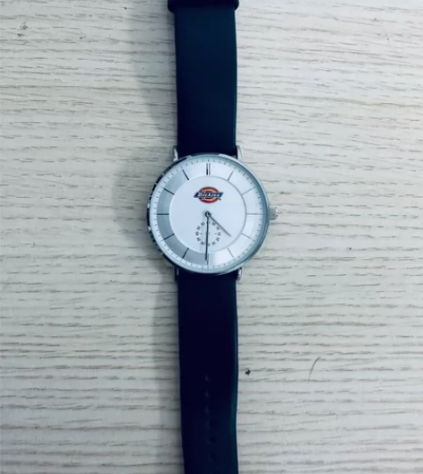 dickies潮流男表 成色9新，功能完好...