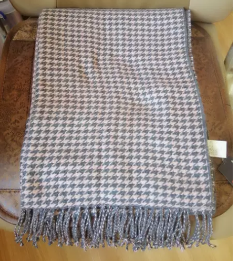 女冬季围巾长款，全新标签未拆 浅粉色千鸟格...