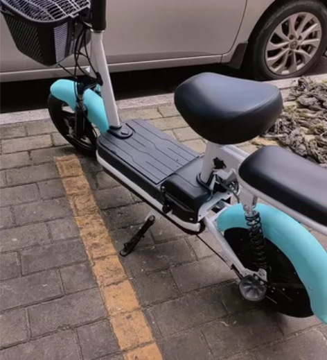 没有电瓶。 感兴趣的话点“我想要”和我私聊...