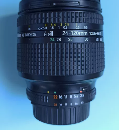 尼康24-120/3.5-5.6D镜头。本...
