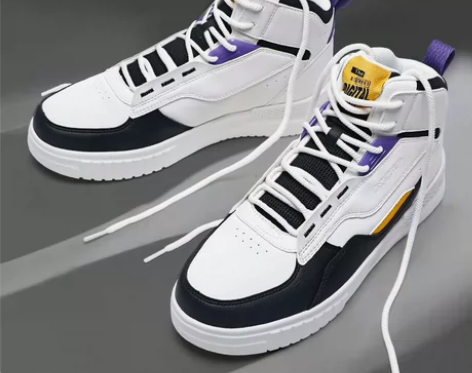 特步男鞋板鞋男冬季新款皮面防水运动鞋高帮正...