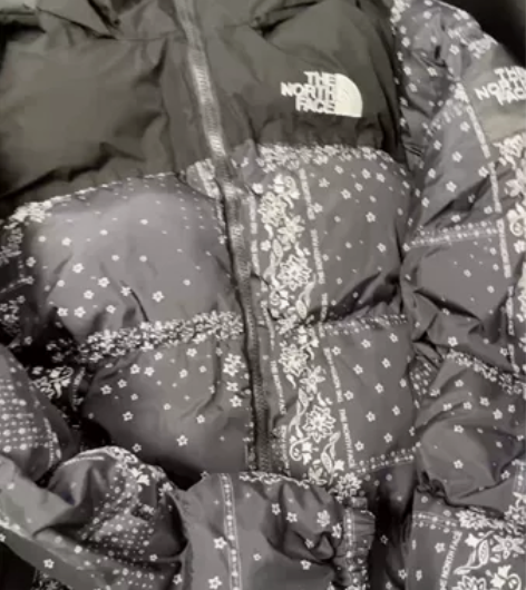 腰果花棉服 黑色M 蓝色L 视频已发 有问...