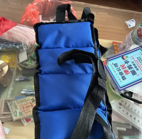 绑腿沙袋一个三斤，两个共六斤 感兴趣的话点...