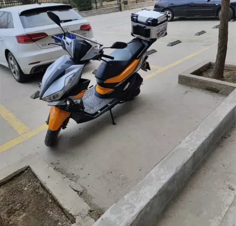 nx125 22年的车非常爱惜，有磕碰划痕...