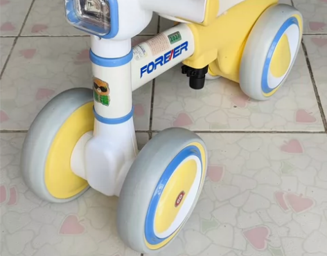 儿童滑行车 声光儿童滑行车有四首歌有灯光9...