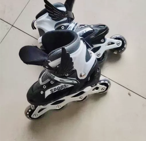 实体店倒闭！儿童旱冰鞋轮滑鞋溜冰鞋儿童全套...