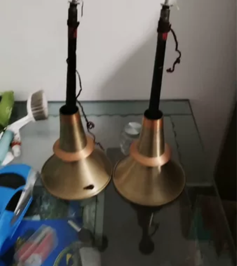 自己用的唢呐闲着,最低价出售,因为一直在外...