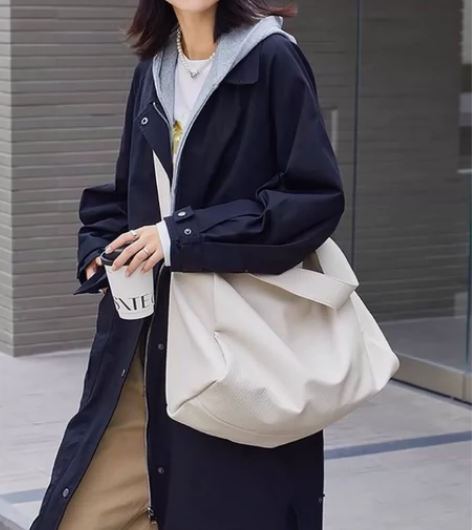 原创大容量软皮短途旅行单肩斜挎大包女休闲运...