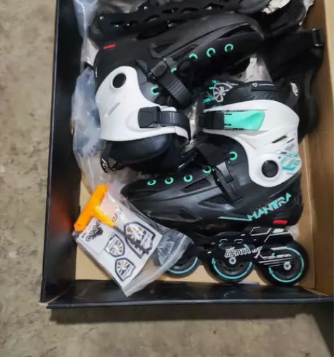 飞鹰F1S轮滑鞋成人平花鞋大学生滑冰旱冰鞋...