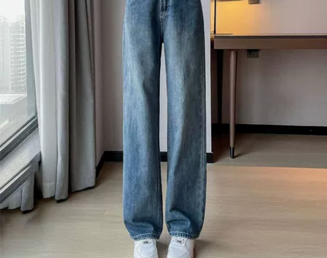 小皮标腰牛仔裤女显高直筒梨形宽松阔腿设计感...