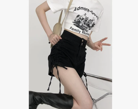 雨气泡~抽绳牛仔短裤女夏2022年新款设计...