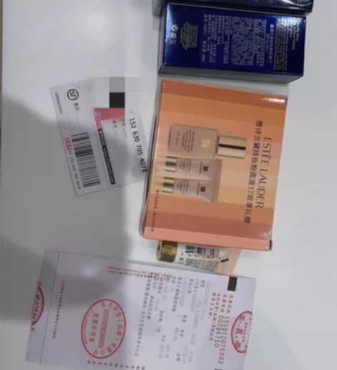 专柜雅诗兰黛DW粉底液，正装25毫升，全新...