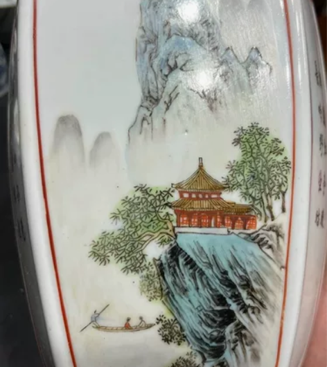 几十年的景德镇粉彩花瓶。品相如图,看上直接...