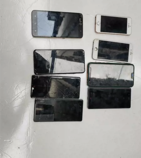 出二手手机，苹果，华为，荣耀，vivo，努...