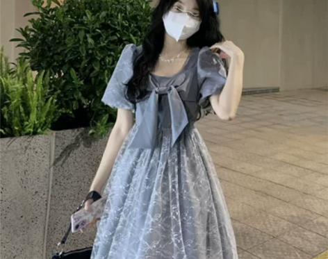 三木子快时尚女装~夏季泡泡袖蕾丝网纱甜美收...