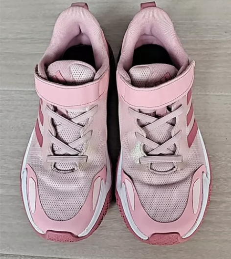 Adidas阿迪达斯女童36码,商场买入,...