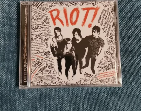 现货 Paramore 乐队 RIOT! ...