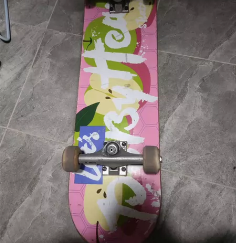 出DBH专业板，8.0，要搬家了拿不走，急...