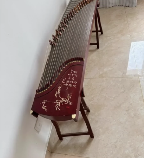 闲置古筝，没用几次，当时给孩子买来学习用的...