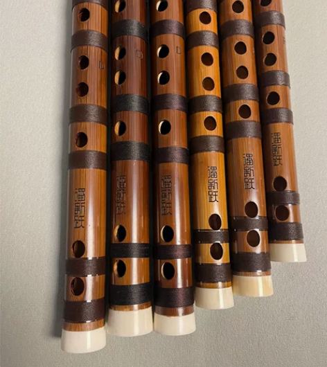 潘欣跃苦竹笛子，三支D调，两支E调，一支F...