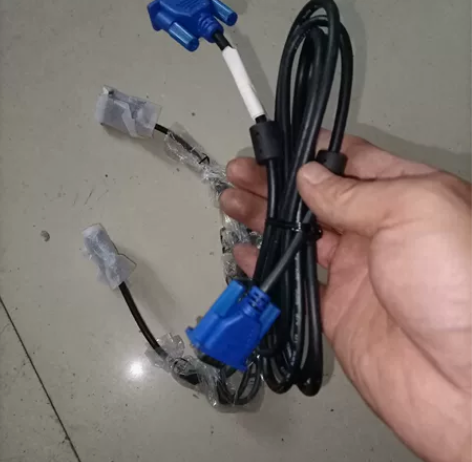 显示器连接线！全新未使用的！！爽快下单的朋...