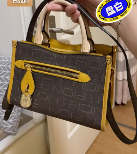 8成新Fion女包手提包单肩包，尺寸24×...