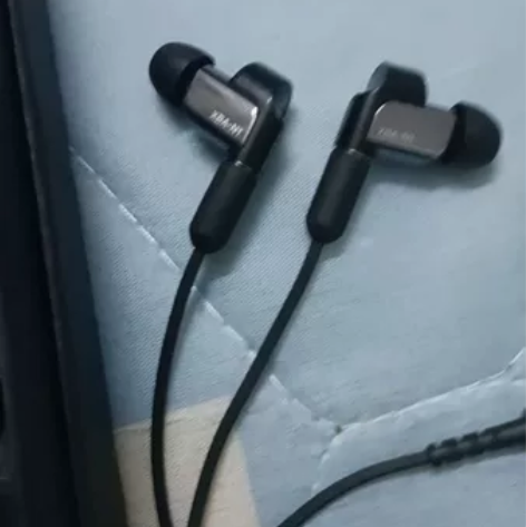 索尼N1αp耳机，轻微使用痕迹，无拆修，配...