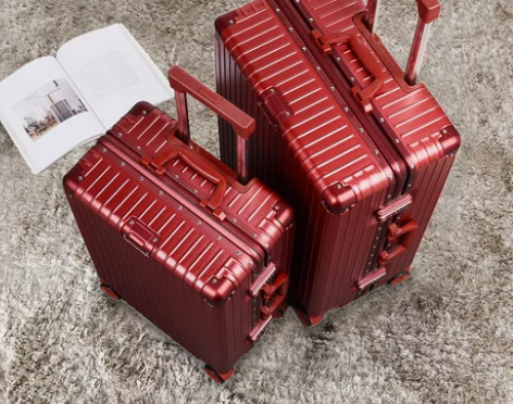 结婚当天用过一次，成都自提 行李箱2023...