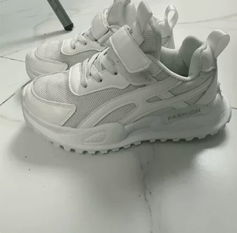 回力白色儿童31码运动鞋休闲鞋 有没有幼儿...