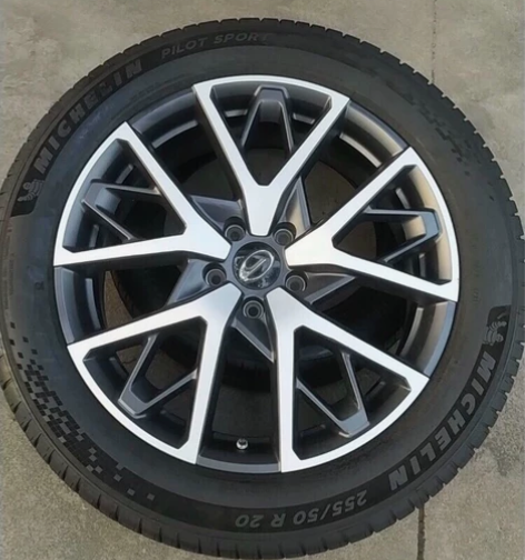 闲置出两套广汽传祺GS8轮胎，米其林ps4...