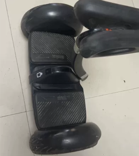 九号平衡车  98成 感兴趣的话点“我想要...