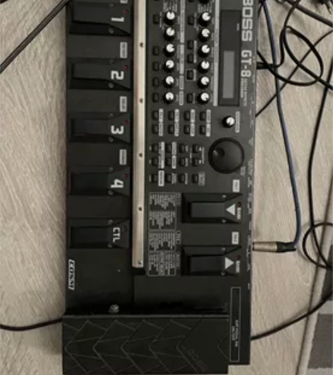 Boss GT-8 吉他效果器，性能稳定可...