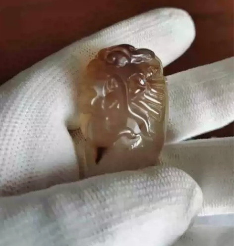 全新大同玉吊坠，160元包邮。 感兴趣的话...