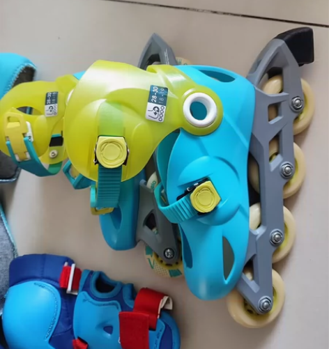 迪卡侬 OXELO儿童休闲运动可调节单排旱...