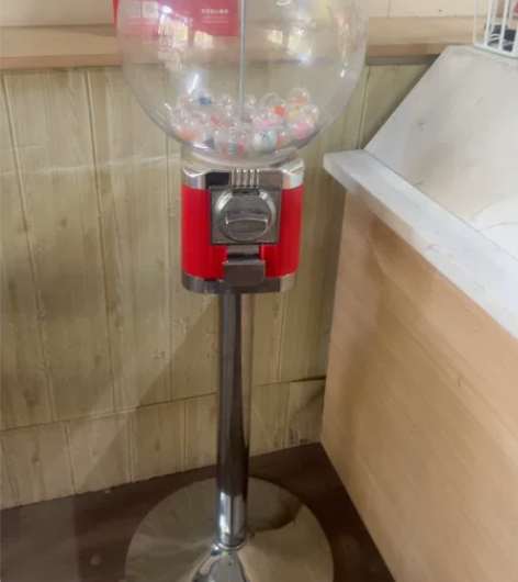 一元扭蛋机，便宜处理，所有功能正常使用，可...