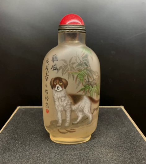 此款为老琉璃内画鼻烟壶! 纯手工内画动物图...